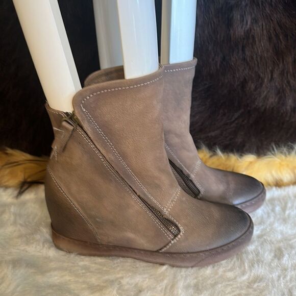 Sundance booties 36 (2000A) - Picture 3 of 7